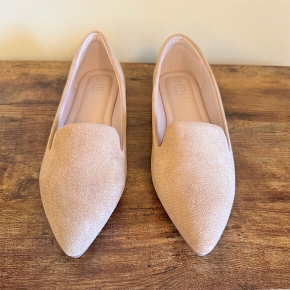 New MUSSHOE Women's Beige Pointed Toe Slip-On Flats Size 8.5 Suede Like - Picture 2 of 9